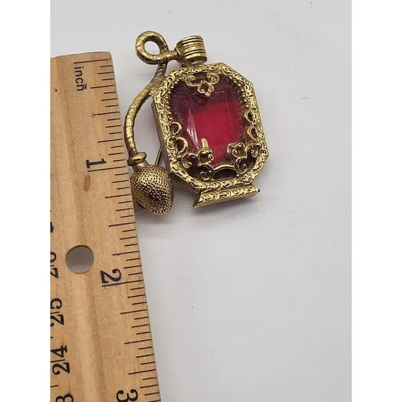 VTG Figural Ornate Perfume Bottle Pin Brooch Gold Tone Red Glass Faceted Stone - Picture 7 of 8